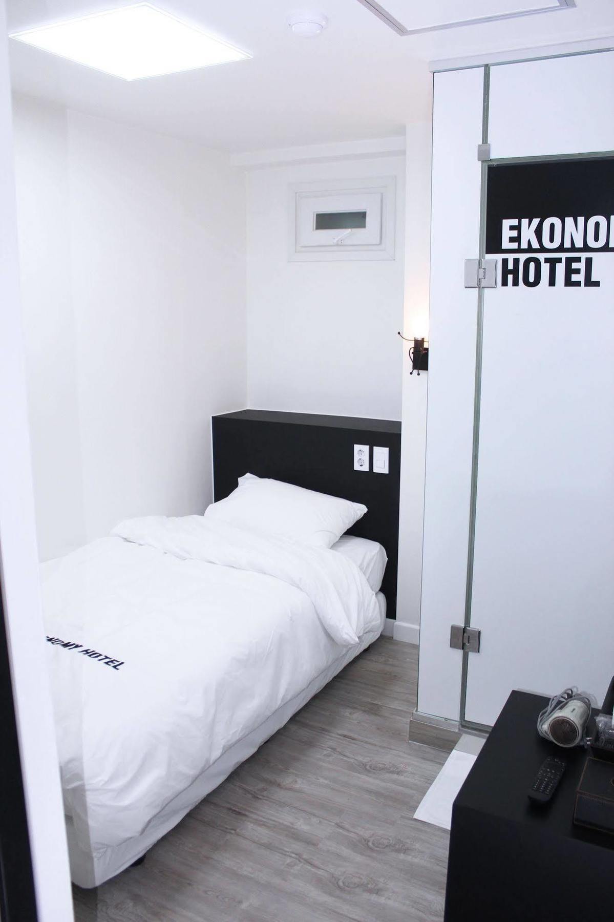 Ekonomy Hotel Dongdaemun Szöul Kültér fotó
