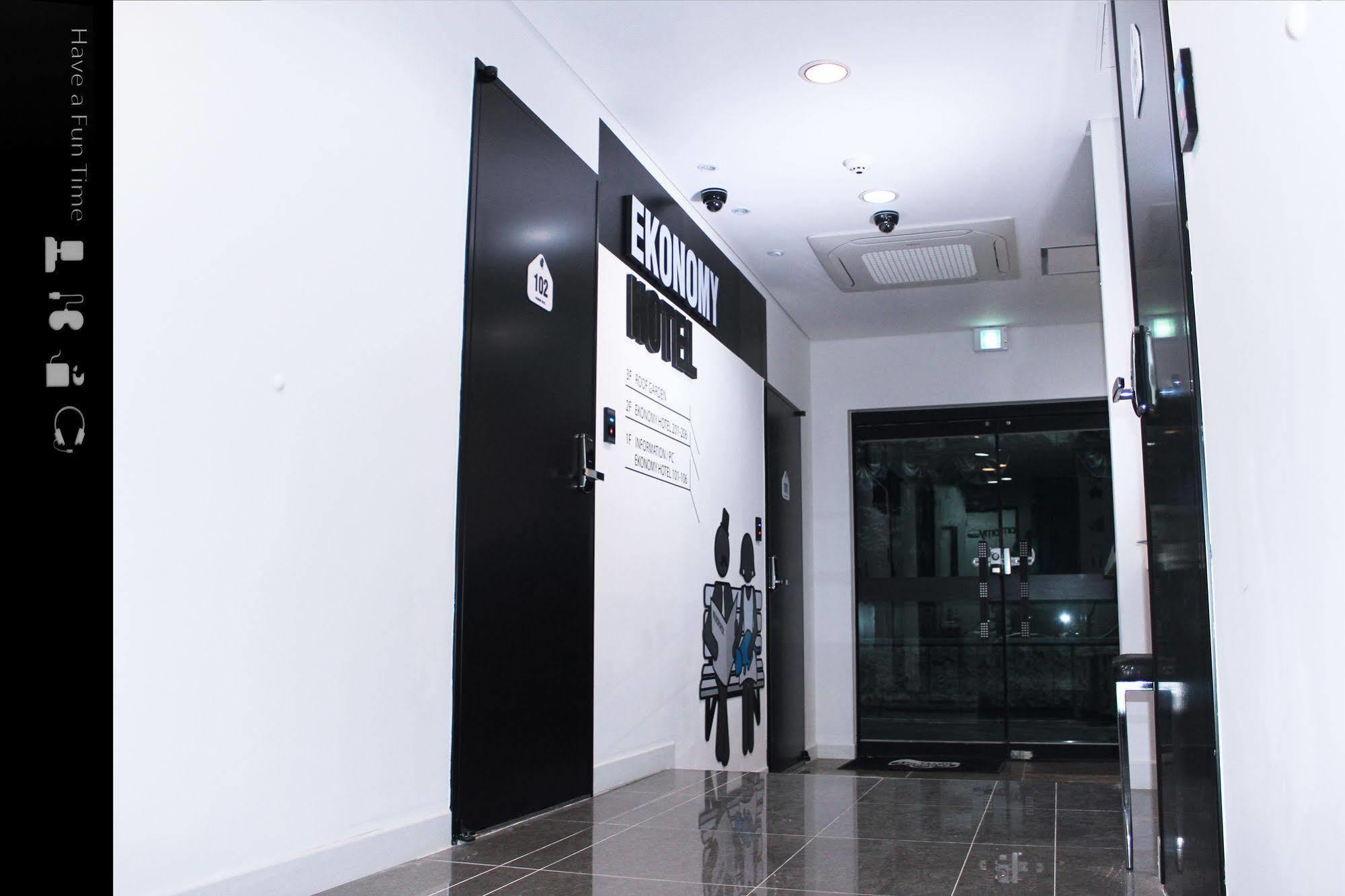Ekonomy Hotel Dongdaemun Szöul Kültér fotó
